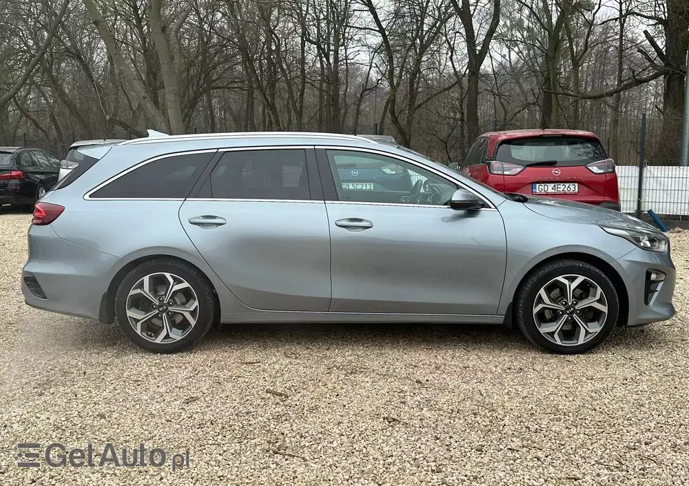 KIA Ceed 1.4 T-GDI L Business Line DCT