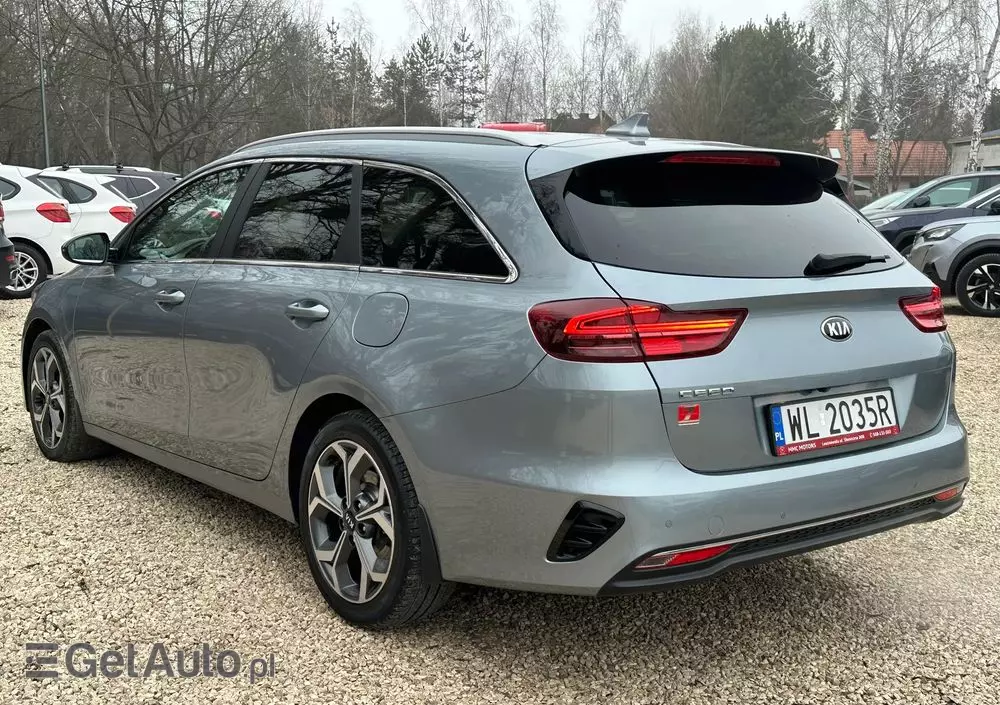 KIA Ceed 1.4 T-GDI L Business Line DCT