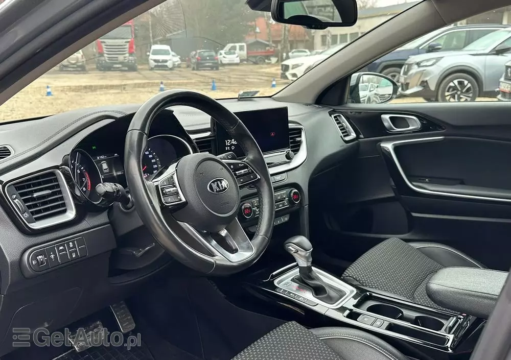 KIA Ceed 1.4 T-GDI L Business Line DCT