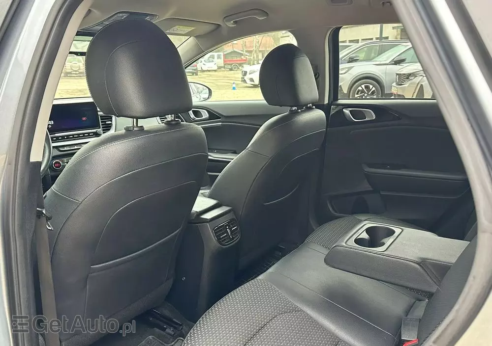 KIA Ceed 1.4 T-GDI L Business Line DCT