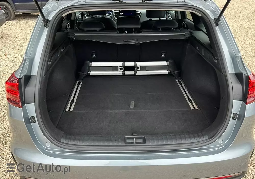 KIA Ceed 1.4 T-GDI L Business Line DCT