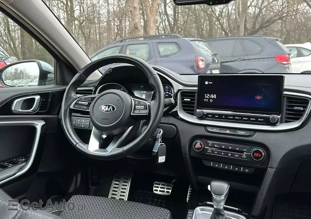 KIA Ceed 1.4 T-GDI L Business Line DCT