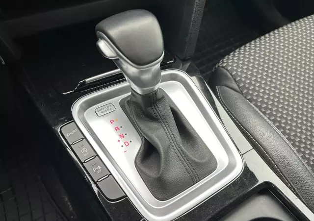 KIA Ceed 1.4 T-GDI L Business Line DCT