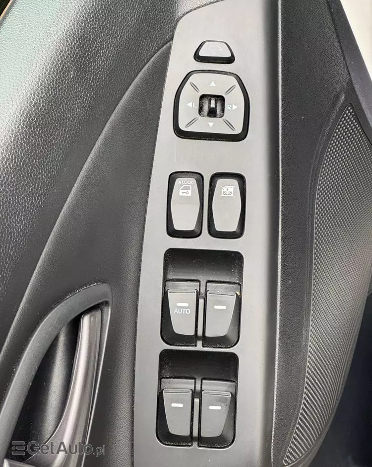 HYUNDAI Ix35 1.6 2WD blue Comfort