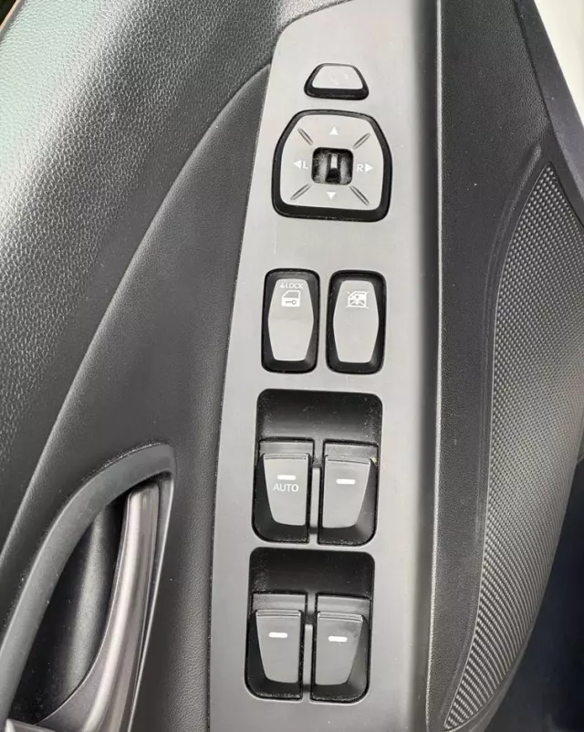 HYUNDAI Ix35 1.6 2WD blue Comfort