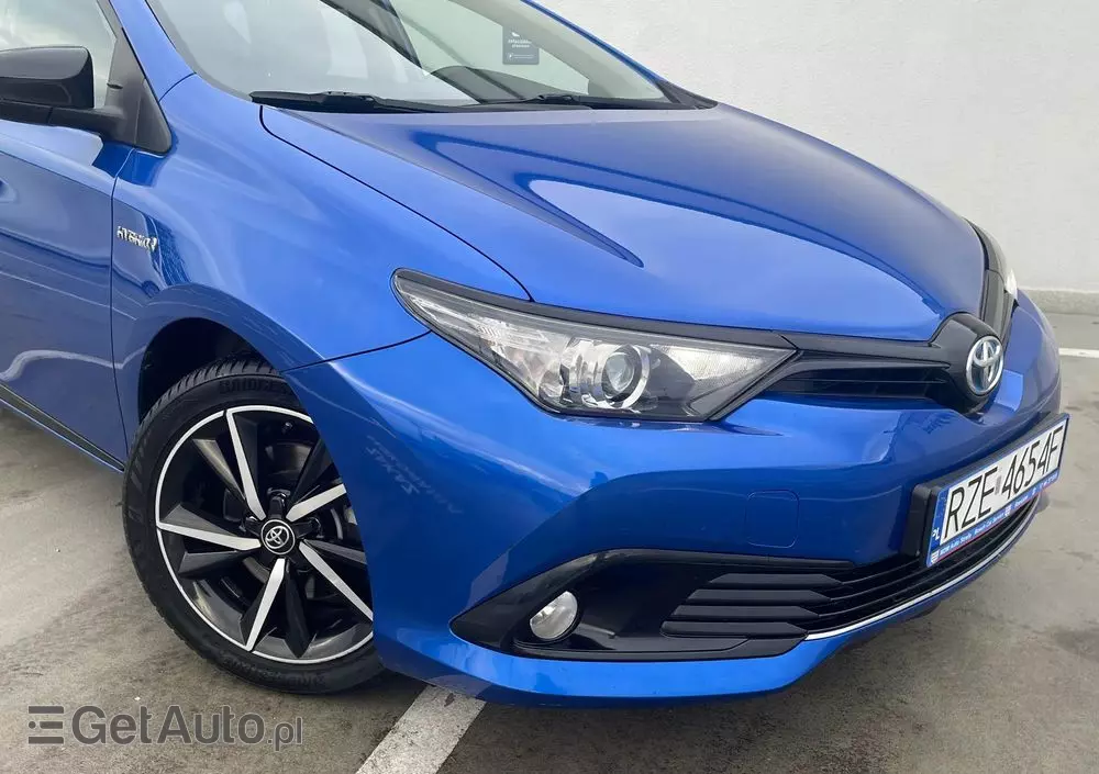 TOYOTA Auris 1.8 VVT-i Hybrid Automatik Executive