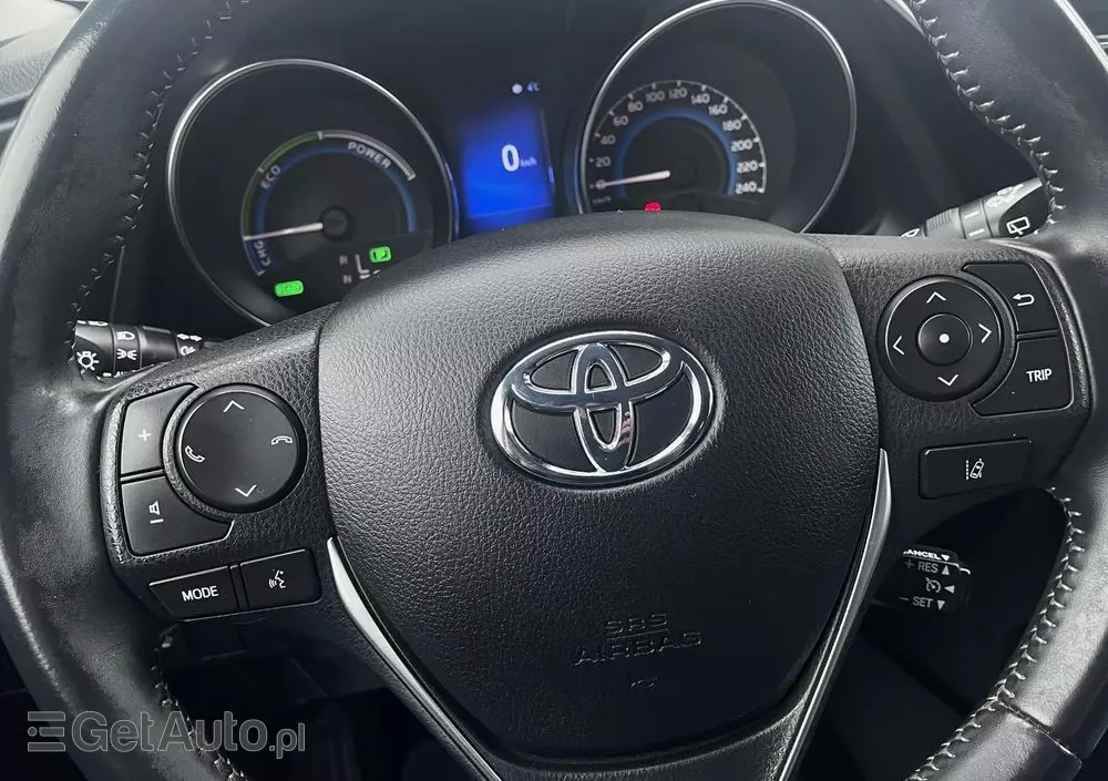 TOYOTA Auris 1.8 VVT-i Hybrid Automatik Executive