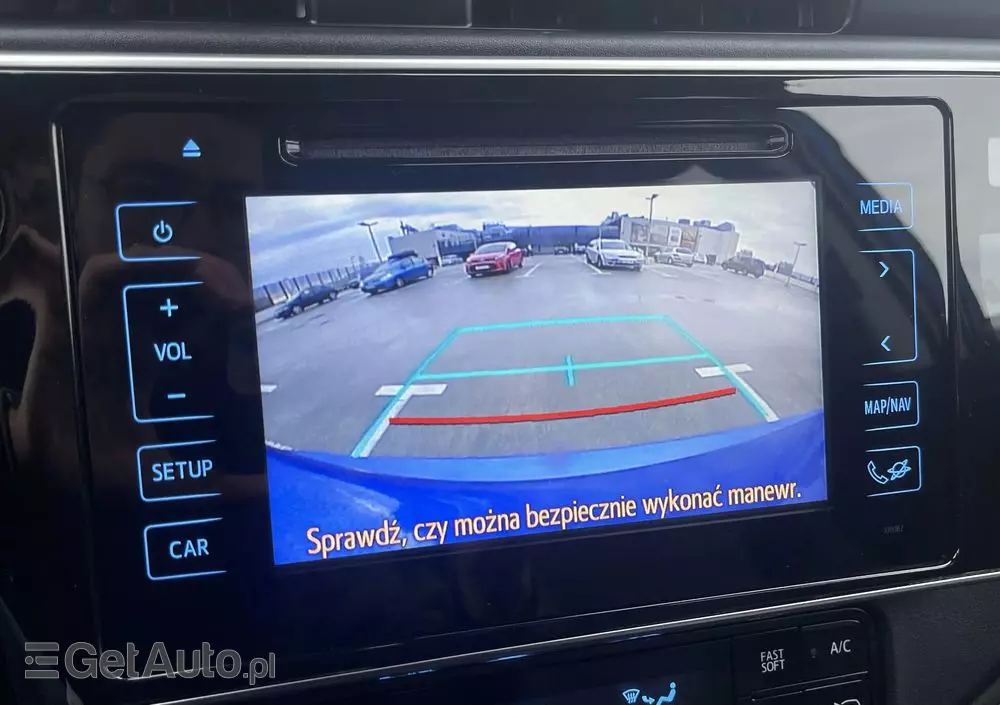 TOYOTA Auris 1.8 VVT-i Hybrid Automatik Executive