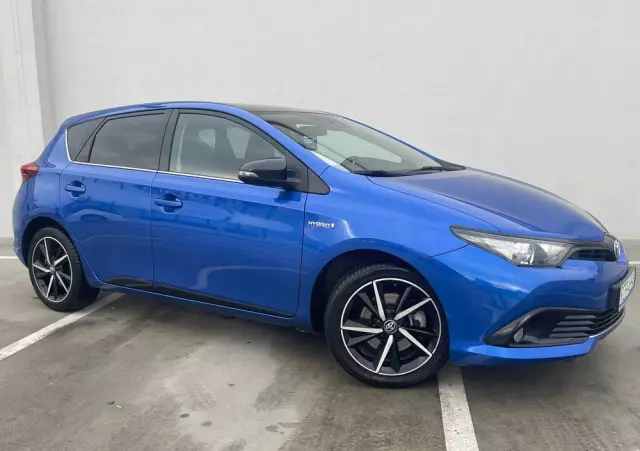 TOYOTA Auris 1.8 VVT-i Hybrid Automatik Executive