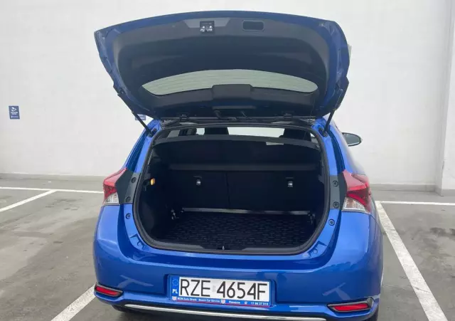 TOYOTA Auris 1.8 VVT-i Hybrid Automatik Executive