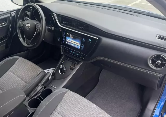 TOYOTA Auris 1.8 VVT-i Hybrid Automatik Executive