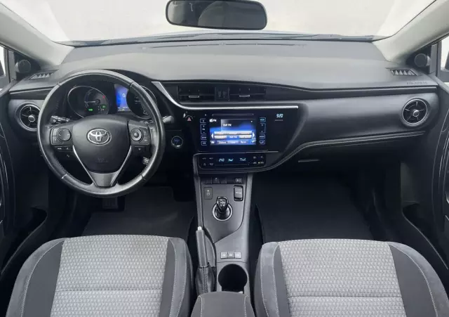 TOYOTA Auris 1.8 VVT-i Hybrid Automatik Executive