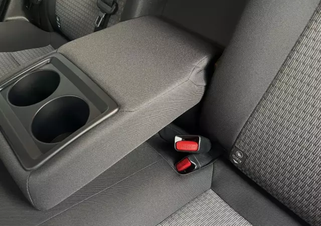 TOYOTA Auris 1.8 VVT-i Hybrid Automatik Executive