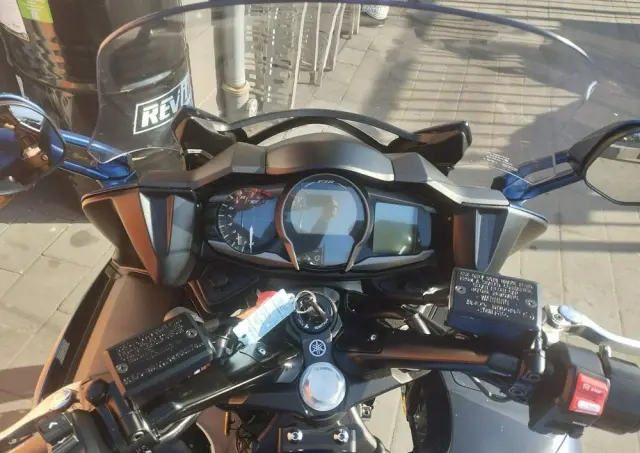 YAMAHA FJR 