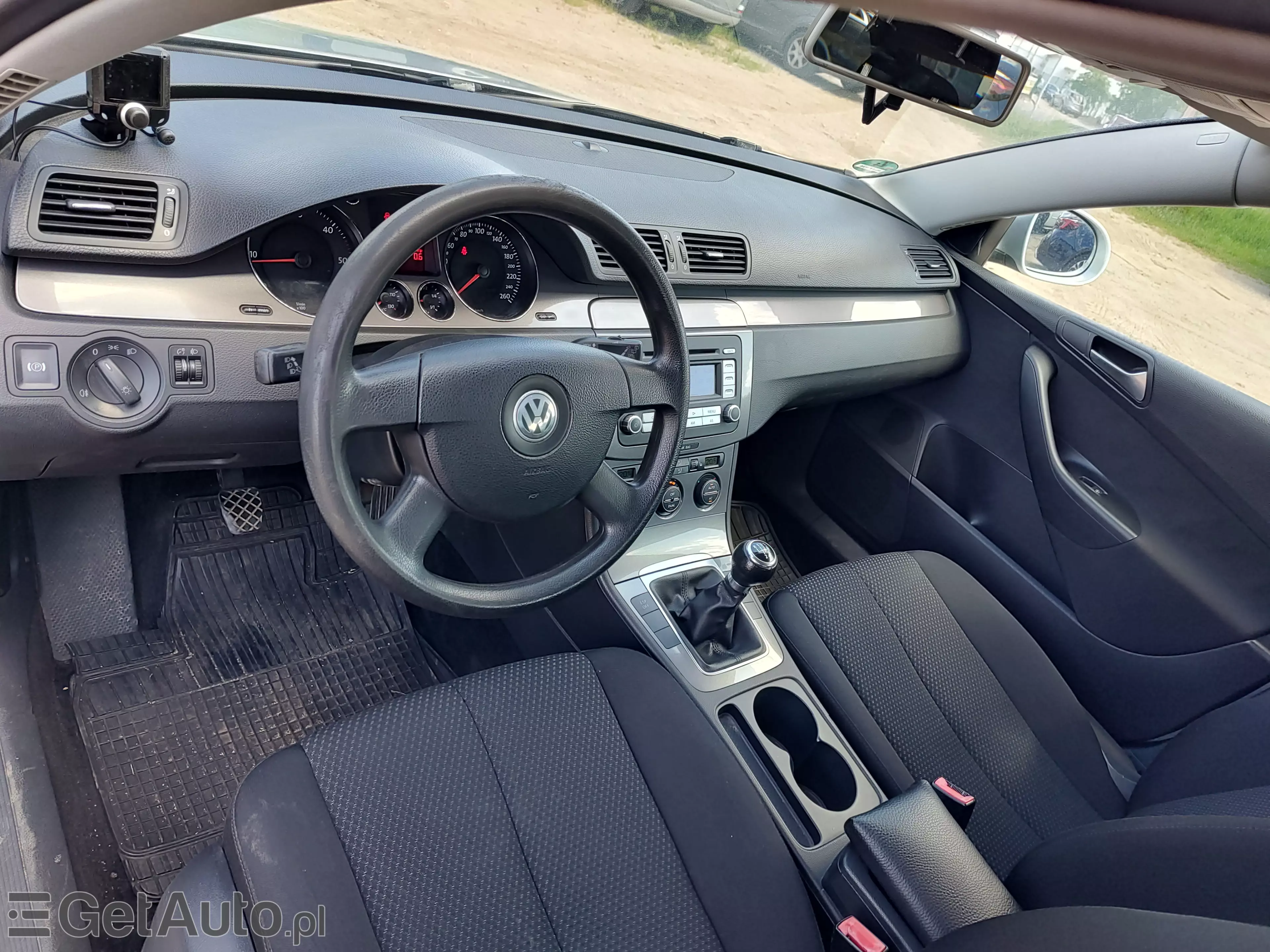 VOLKSWAGEN Passat Comfortline