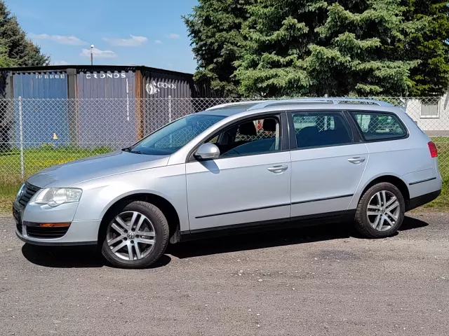VOLKSWAGEN Passat Comfortline