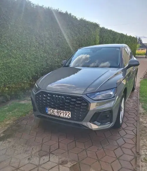 AUDI Q5 