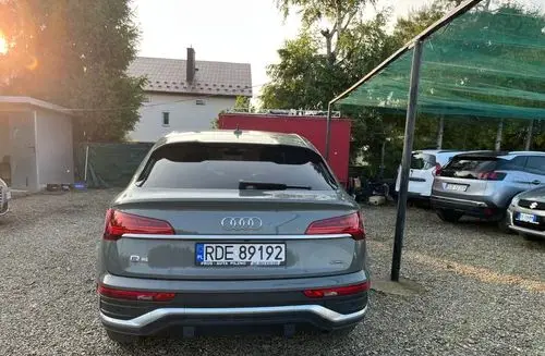 AUDI Q5 