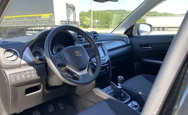 SUZUKI Vitara 