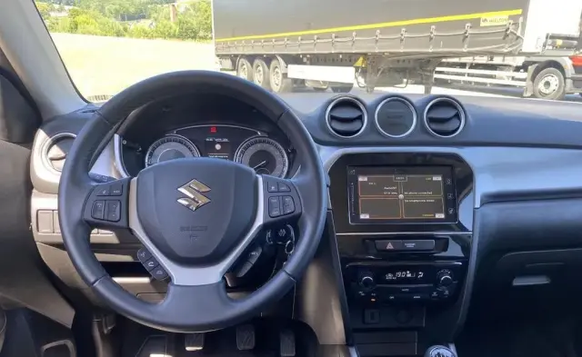 SUZUKI Vitara 