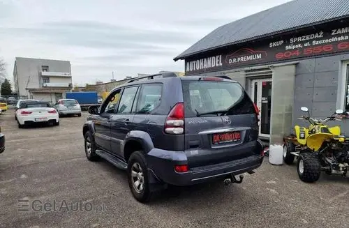 TOYOTA Land Cruiser 