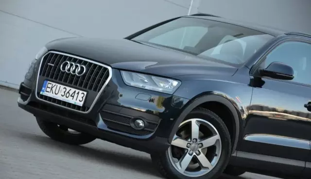 AUDI Q3 