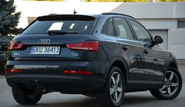 AUDI Q3 