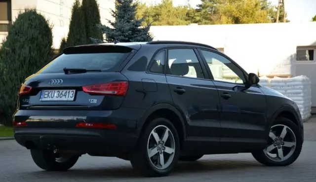 AUDI Q3 