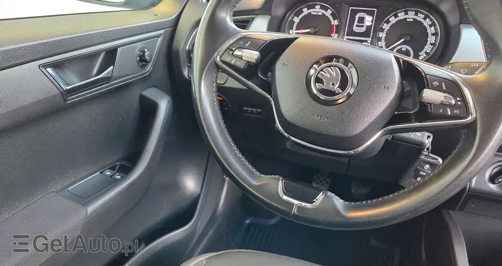 SKODA Fabia 1.0 TSI Ambition