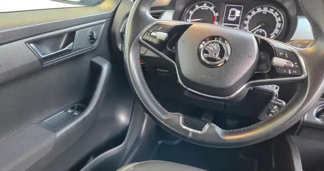 SKODA Fabia 1.0 TSI Ambition