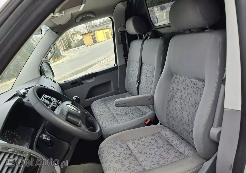 VOLKSWAGEN Transporter 