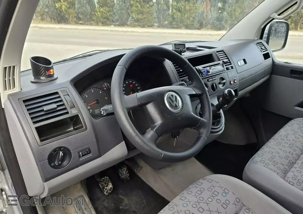 VOLKSWAGEN Transporter 