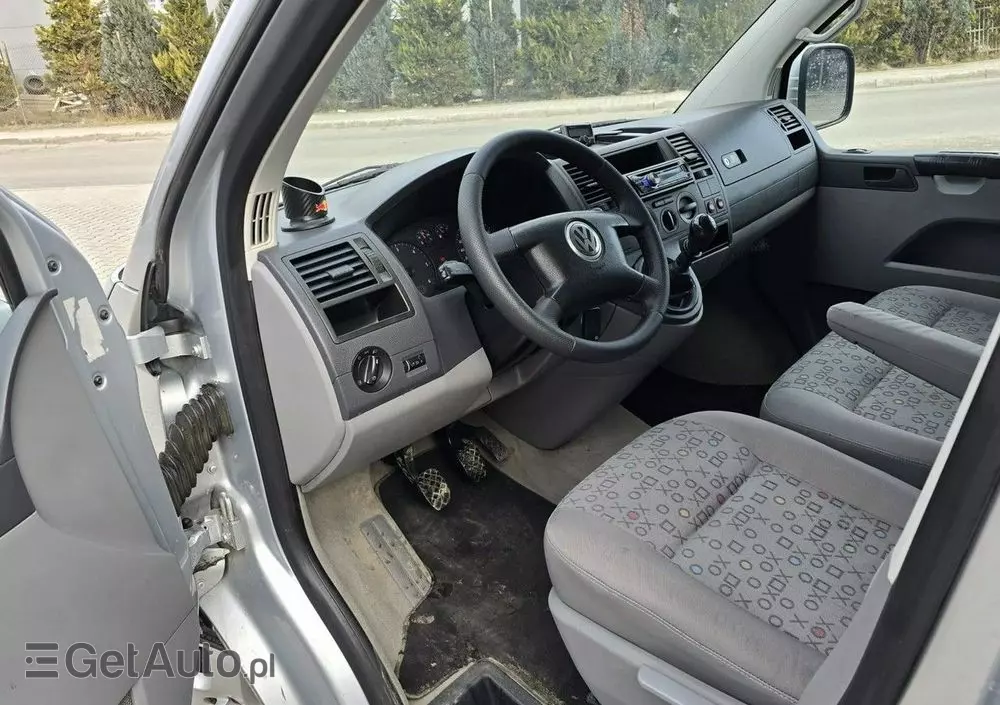 VOLKSWAGEN Transporter 