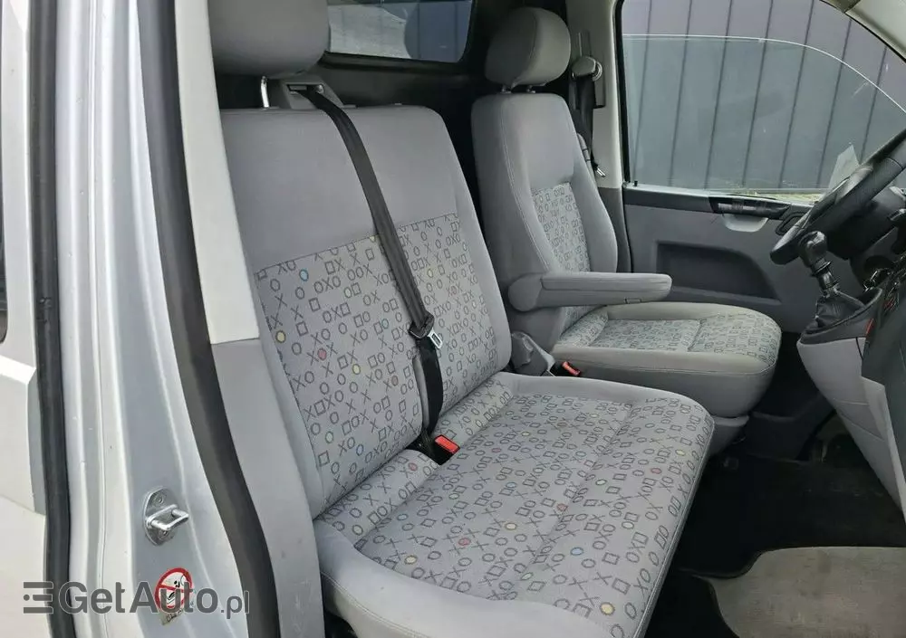 VOLKSWAGEN Transporter 
