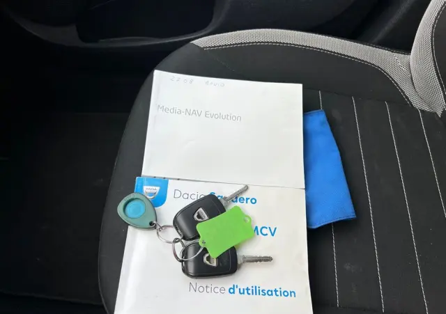 DACIA Sandero Stepway Blue dCi 95 Essential