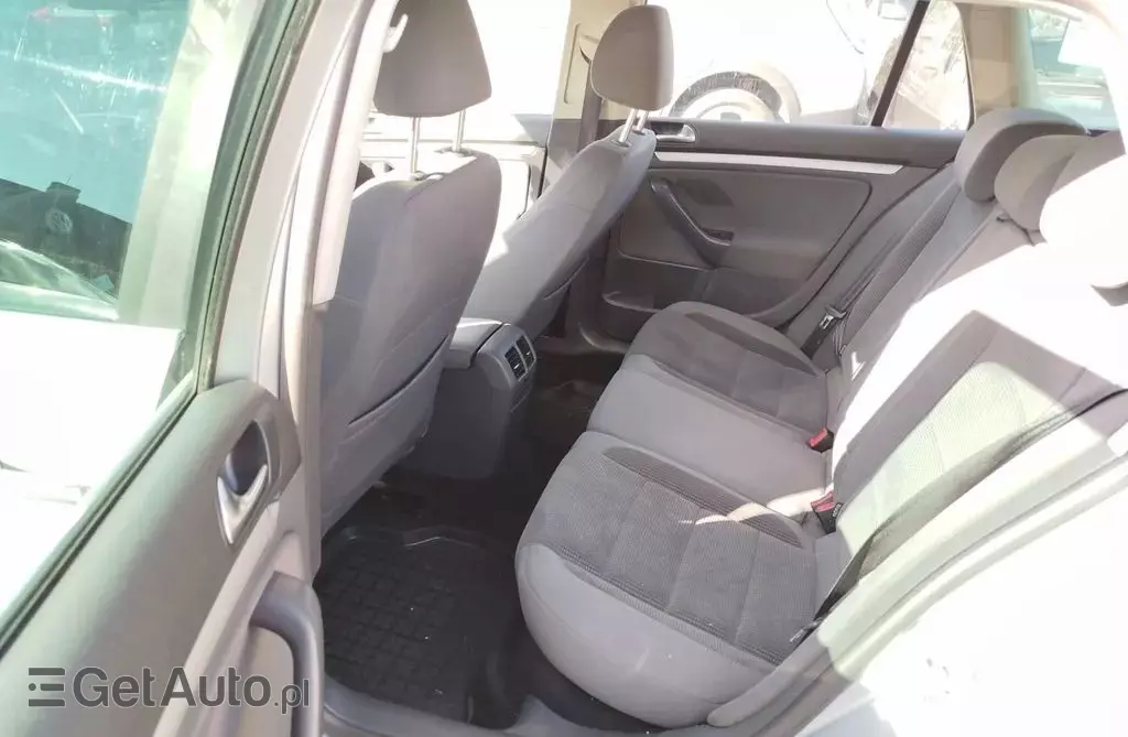 VOLKSWAGEN Golf 1.9 TDI (105 KM)