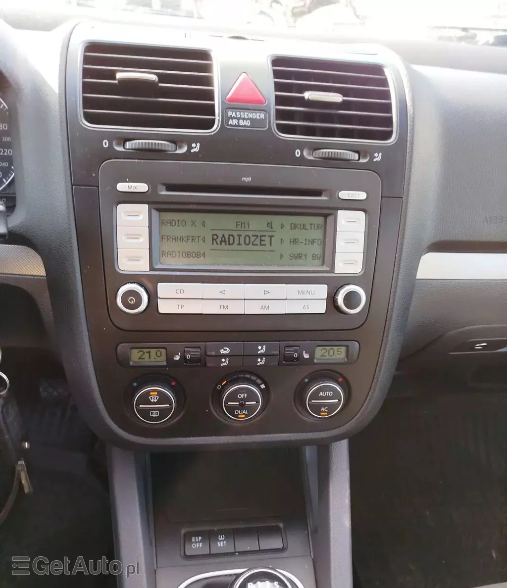 VOLKSWAGEN Golf 1.9 TDI (105 KM)