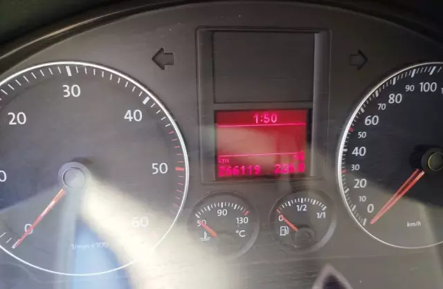 VOLKSWAGEN Golf 1.9 TDI (105 KM)