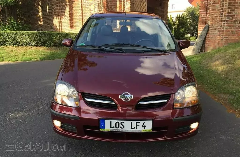 NISSAN Almera 