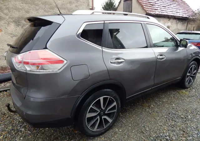 NISSAN X-Trail 1.6 dCi Xtronic 360