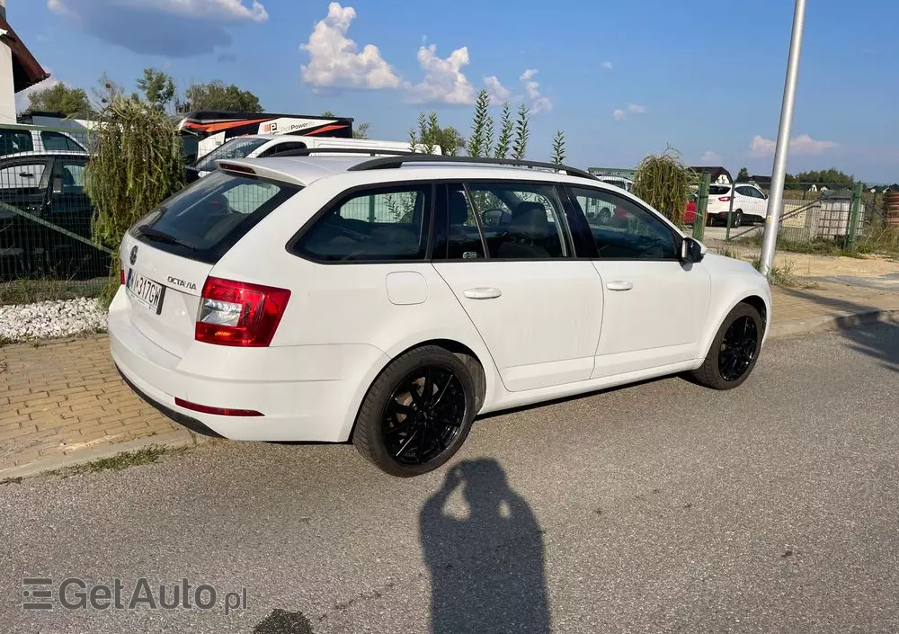 SKODA Octavia 1.6 TDI Ambition