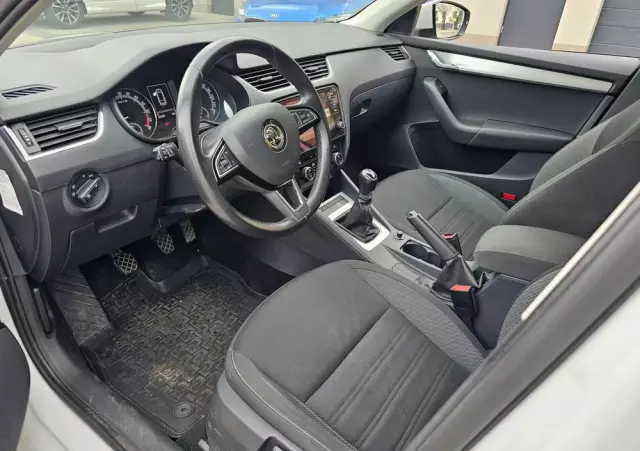 SKODA Octavia 1.6 TDI Ambition