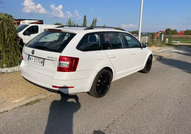 SKODA Octavia 1.6 TDI Ambition