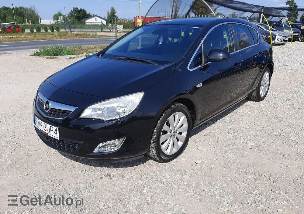 OPEL Astra 1.4 T Cosmo