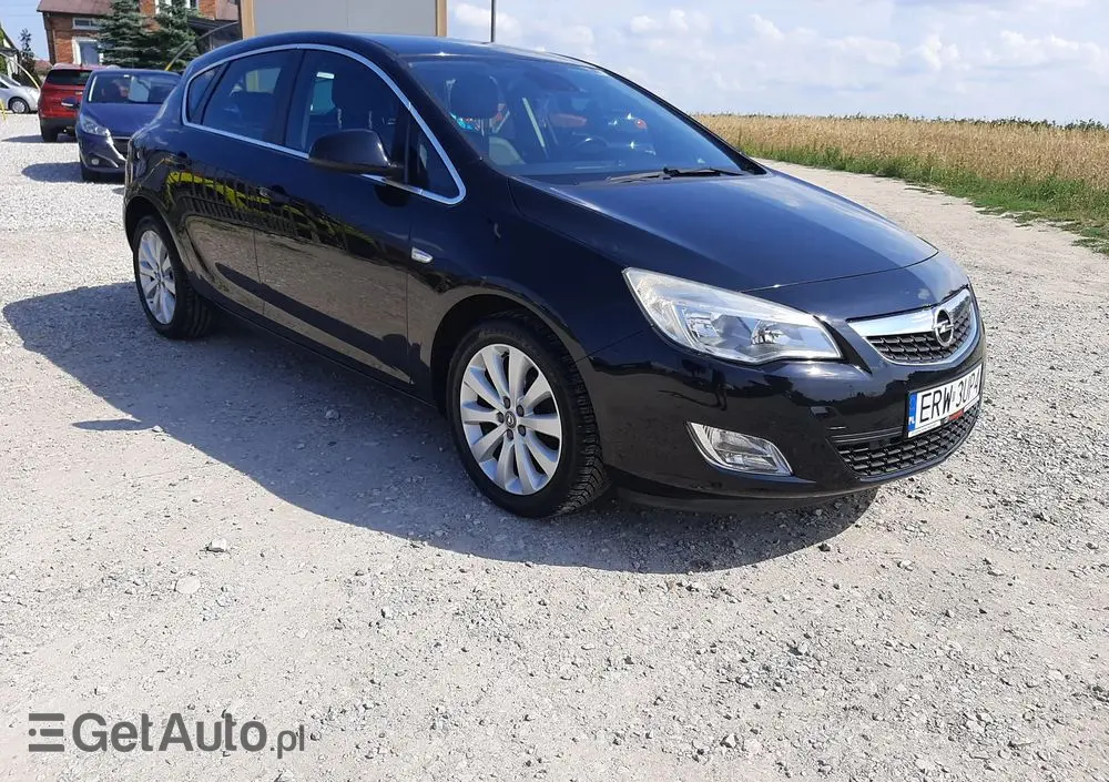 OPEL Astra 1.4 T Cosmo