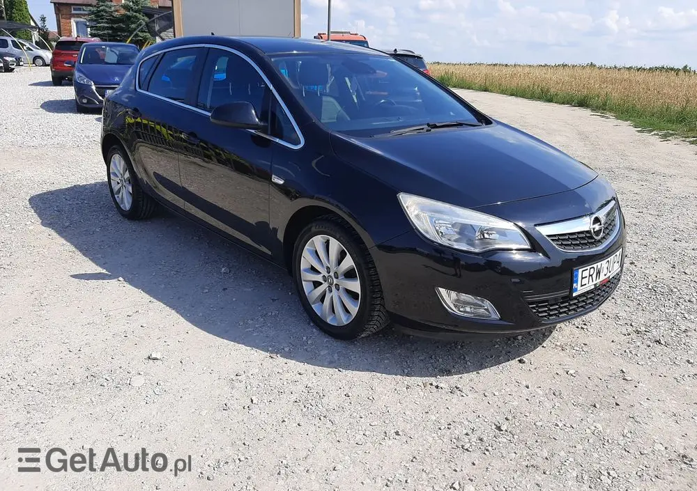 OPEL Astra 1.4 T Cosmo