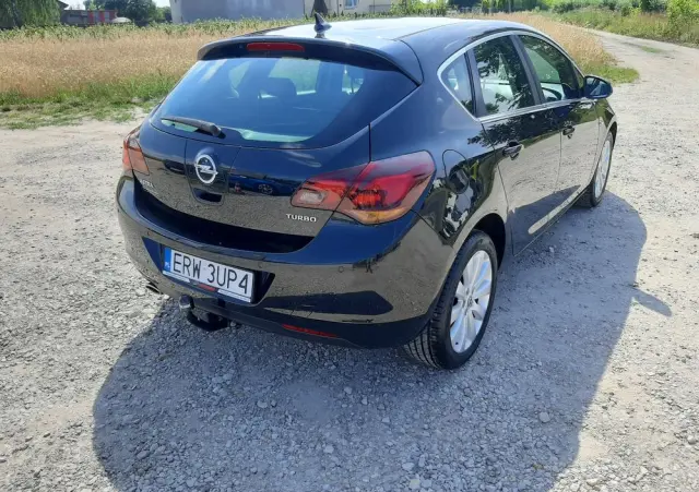 OPEL Astra 1.4 T Cosmo