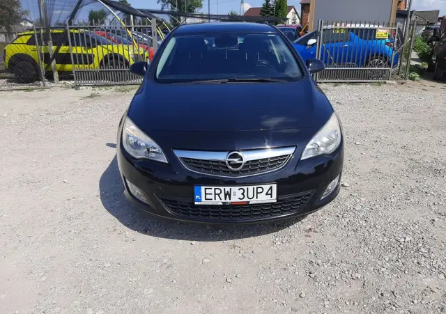 OPEL Astra 1.4 T Cosmo