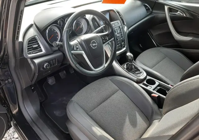 OPEL Astra 1.4 T Cosmo