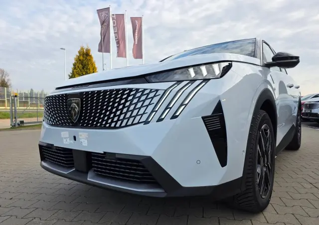 PEUGEOT 3008 1.2 PureTech mHEV GT E-DCS6